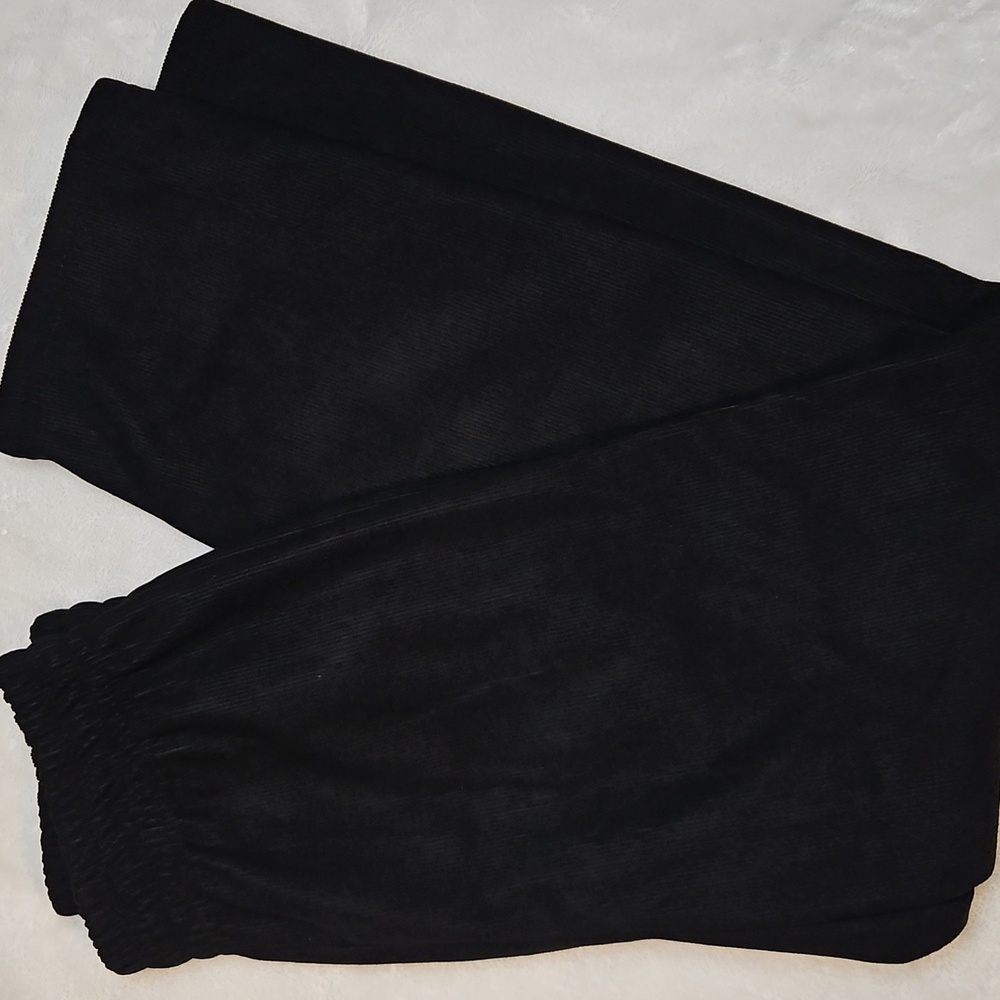 Black Ribbed Fleece-Lined Sweatpants - Picture 3 of 9